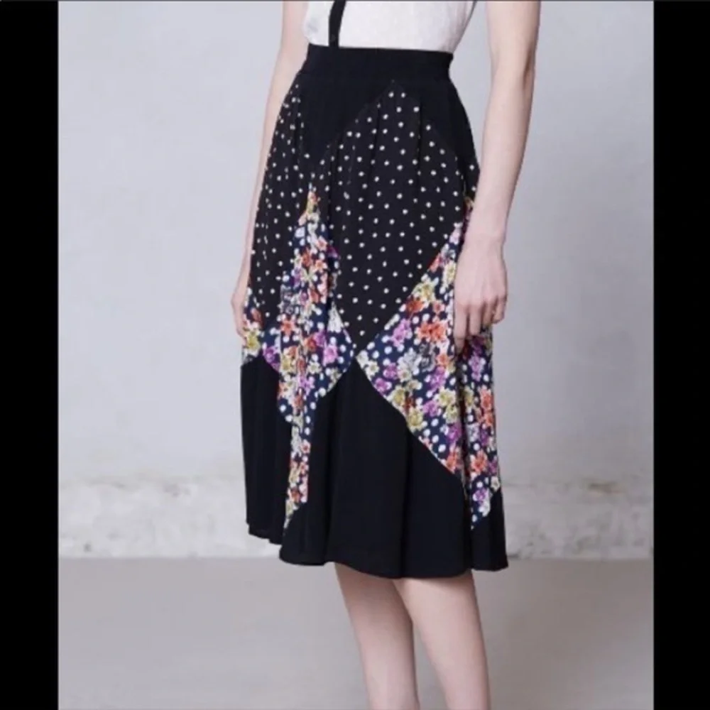 Anthropologie diamonds floral skirt. Size 0